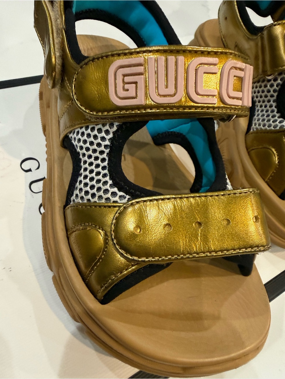 Gucci Kids Gold Sandals with Pink Logo Accents - Picture 3 of 10